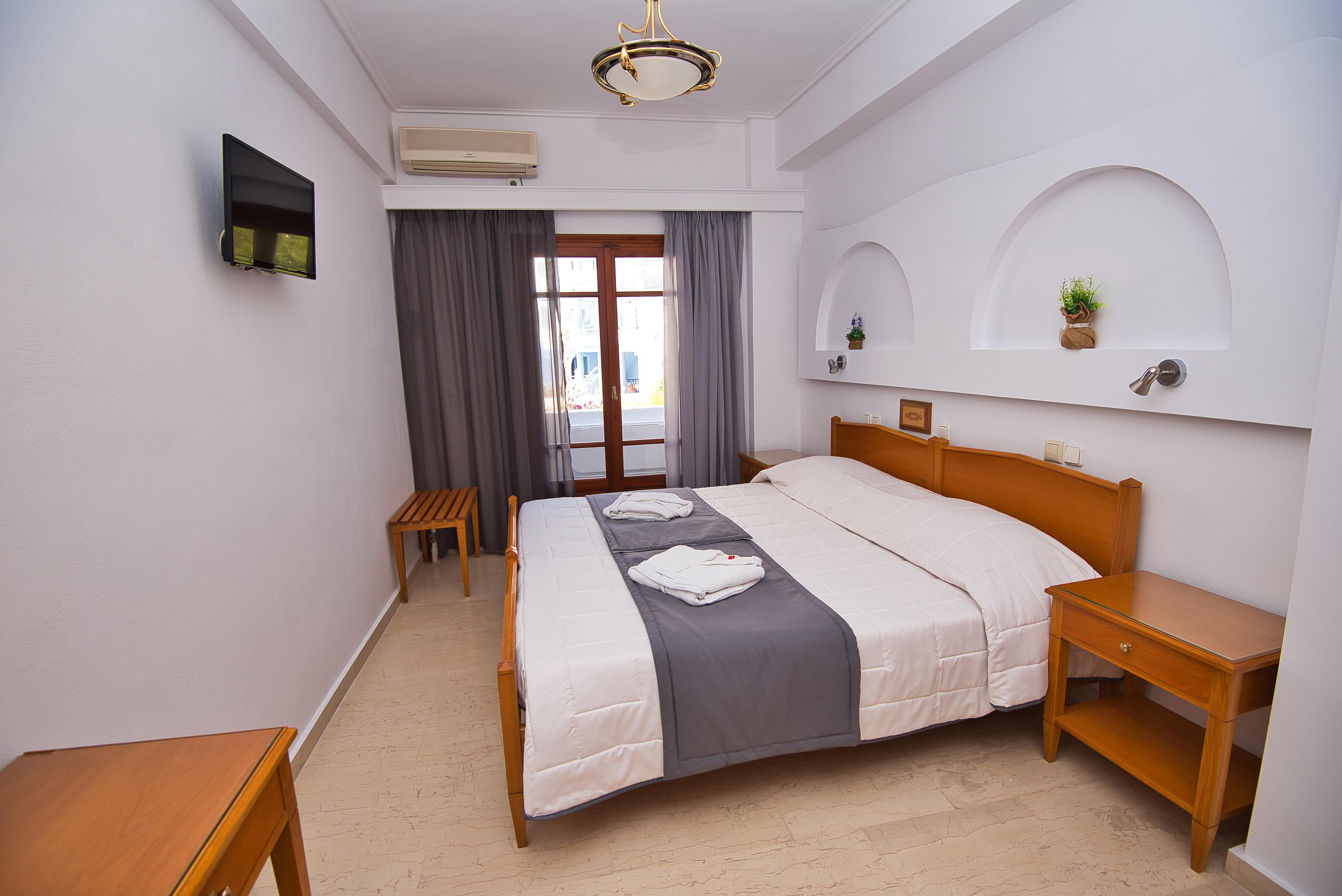 Irini'S Rooms Fteoura Камари Экстерьер фото
